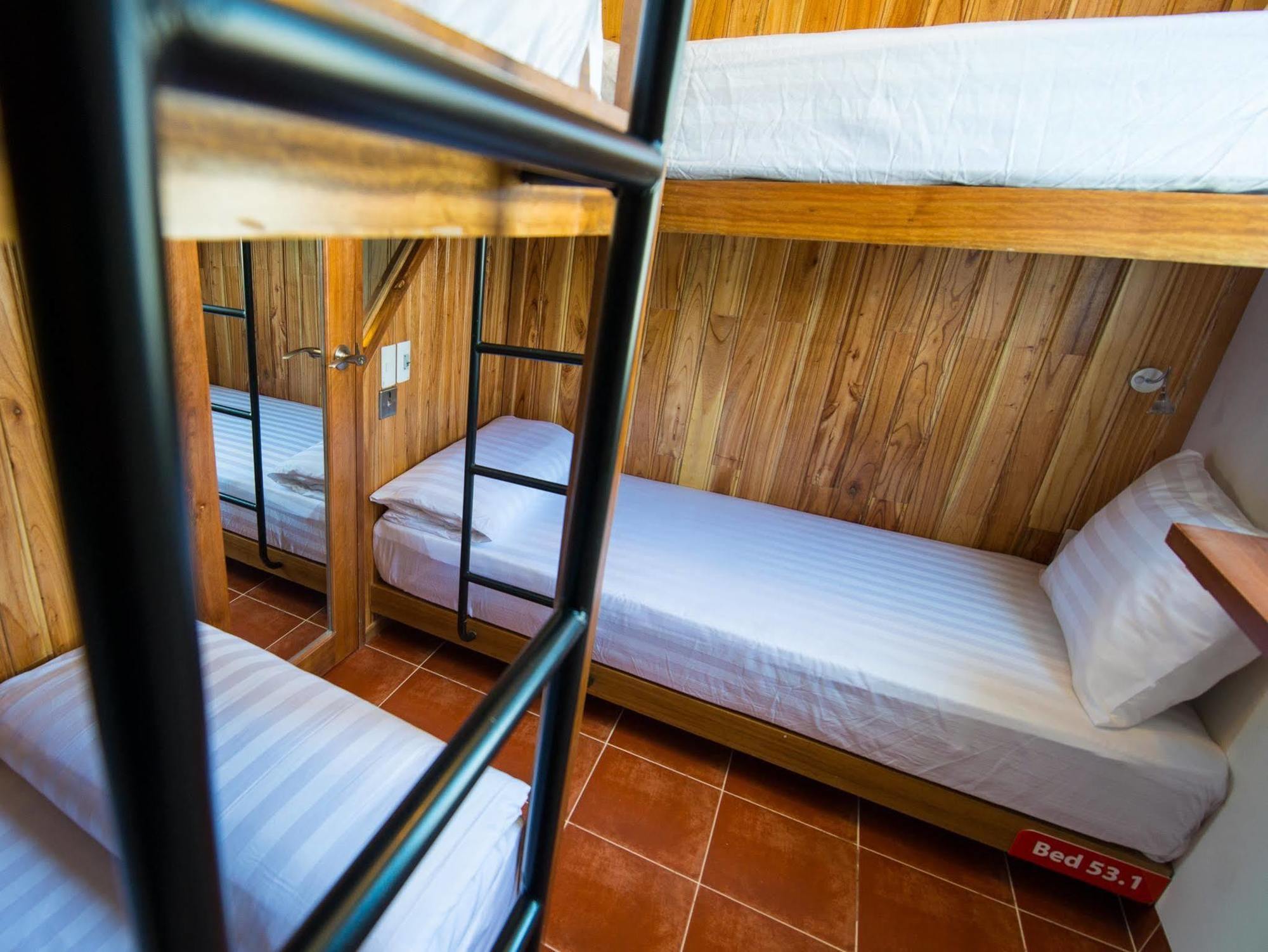 Tabalo Hostel Nha Trang Esterno foto